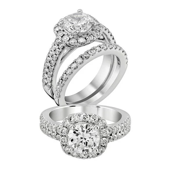 classic gold engagement rings-Diamond Engagement Ring