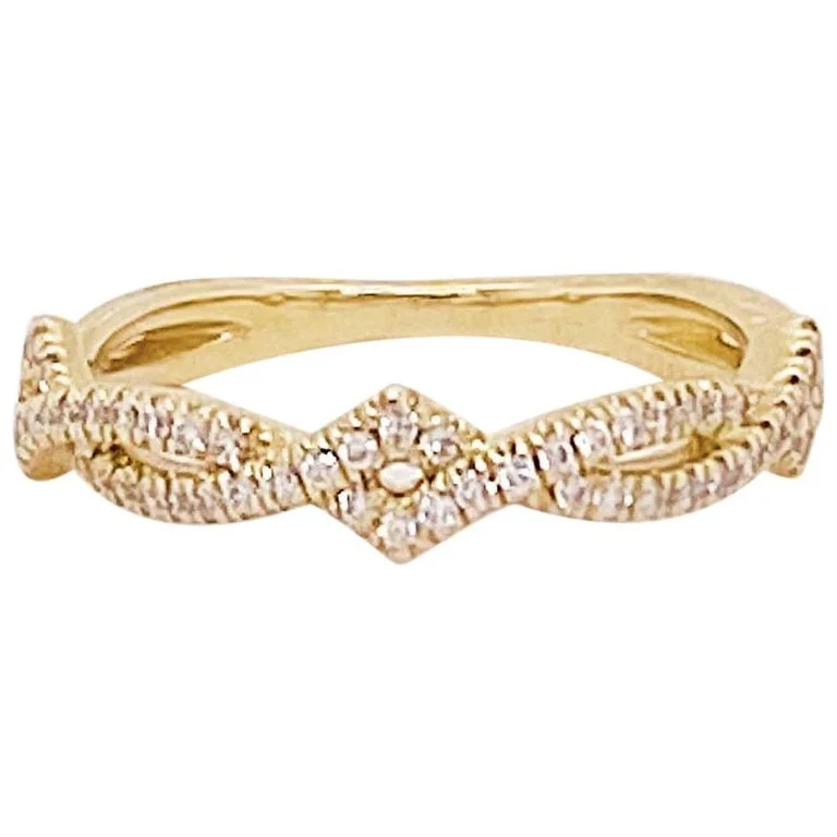 heart-shaped engagement rings-Diamond Twisted Vine Band